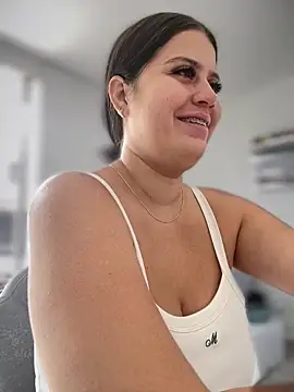 Snapshot of Natalia_Cleark09 chatting on November 26, 2025, 3:24 pm Natalia Cleark09 online show from November 26, 2025, 3:24 pm