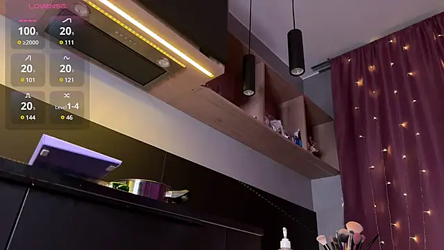 ilona wine online show from February 18, 2025, 1:54 am