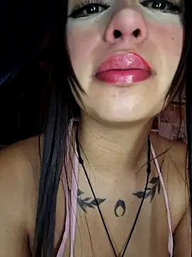 Snapshot of Hot_sophie_ chatting on March 8, 2025, 2:45 am Hot sophie  online show from March 8, 2025, 2:45 am