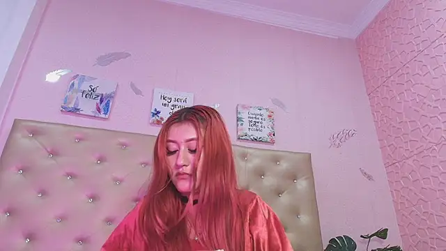 Snapshot of paulinasaeEnz chatting on February 14, 2025, 11:31 am paulinasaeEnz online show from February 14, 2025, 11:31 am