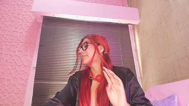 Snapshot of paulinasaeEnz chatting on February 19, 2025, 6:43 pm paulinasaeEnz online show from February 19, 2025, 6:43 pm