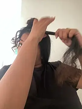 PUSHYLATE online show from February 6, 2025, 5:19 pm