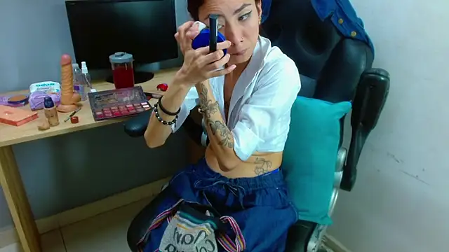 Erika Stevens online show from January 3, 2025, 7:39 pm