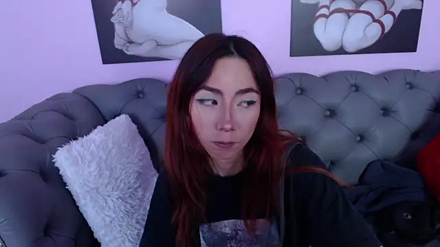 Erika Stevens online show from January 21, 2025, 7:28 pm