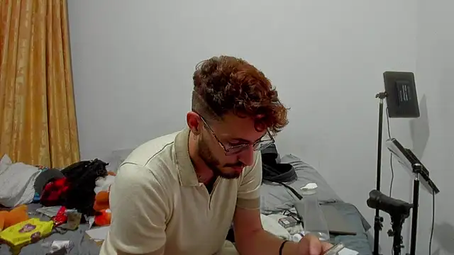 Snapshot of axel_giracr chatting on January 24, 2025, 1:45 am axel giracr online show from January 24, 2025, 1:45 am