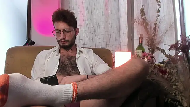 Snapshot of axel_giracr chatting on February 14, 2025, 3:58 pm axel giracr online show from February 14, 2025, 3:58 pm