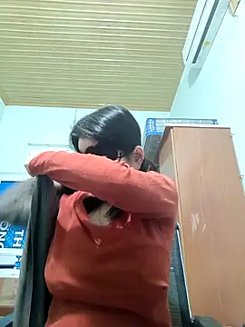 Anna Toy19 online show from November 29, 2025, 3:37 pm