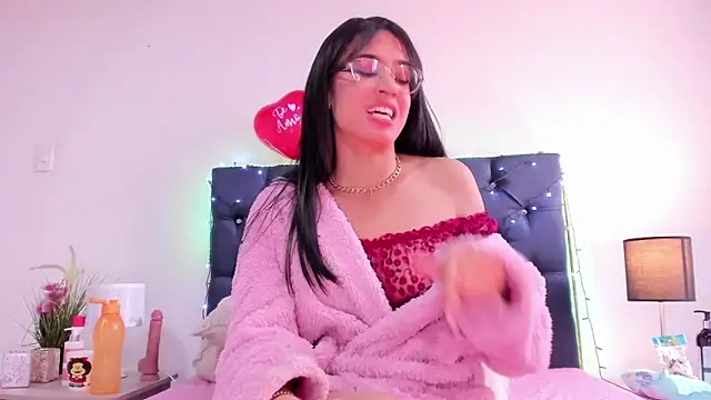 Snapshot of valentinabaez chatting on February 11, 2025, 6:22 pm valentinabaez online show from February 11, 2025, 6:22 pm