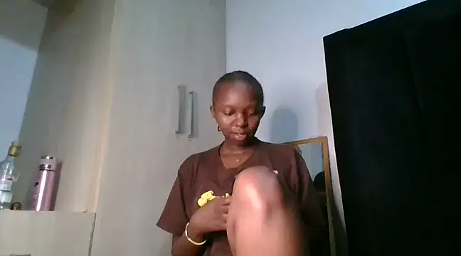 Snapshot of Sexy_barb2 chatting on February 6, 2025, 10:10 pm Sexy barb2 online show from February 6, 2025, 10:10 pm