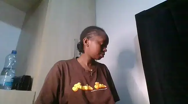 Snapshot of Sexy_barb2 chatting on February 28, 2025, 5:37 pm Sexy barb2 online show from February 28, 2025, 5:37 pm