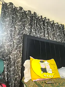 Snapshot of Sexy_barb2 chatting on October 9, 2025, 12:14 pm Sexy barb2 online show from October 9, 2025, 12:14 pm