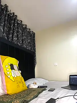 Snapshot of Sexy_barb2 chatting on October 13, 2025, 12:16 pm Sexy barb2 online show from October 13, 2025, 12:16 pm