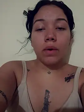 AlejaXxx9 online show from November 5, 2025, 7:58 pm