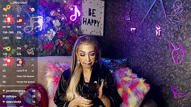 Snapshot of EvelinaGrey chatting on January 30, 2025, 10:40 am EvelinaGrey online show from January 30, 2025, 10:40 am