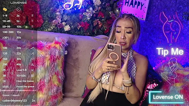 Snapshot of EvelinaGrey chatting on February 3, 2025, 6:02 am EvelinaGrey online show from February 3, 2025, 6:02 am