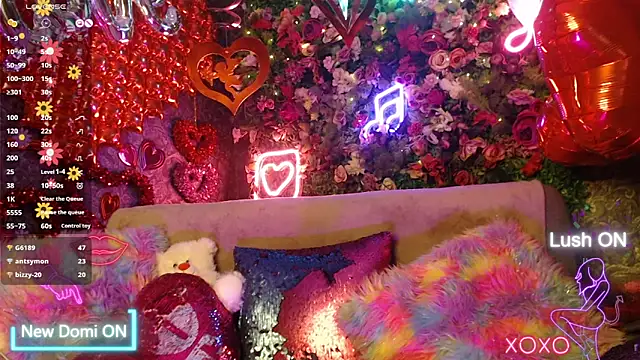 Snapshot of EvelinaGrey chatting on February 7, 2025, 11:01 am EvelinaGrey online show from February 7, 2025, 11:01 am