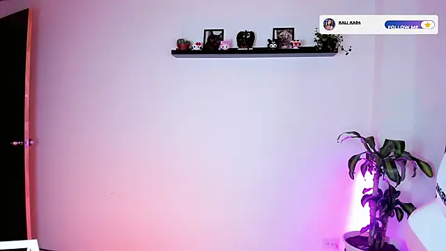 kali ka  online show from November 12, 2025, 6:19 pm