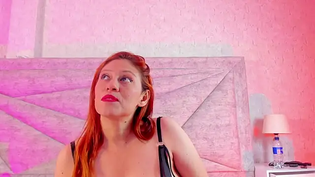 Snapshot of EliHeaven chatting on October 30, 2025, 6:48 am EliHeaven online show from October 30, 2025, 6:48 am