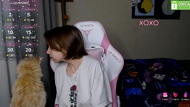 Snapshot of LeahGottty chatting on December 3, 2024, 2:16 pm LeahGottty online show from December 3, 2024, 2:16 pm