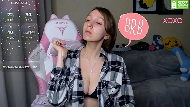 Snapshot of LeahGottty chatting on January 17, 2025, 5:42 am LeahGottty online show from January 17, 2025, 5:42 am