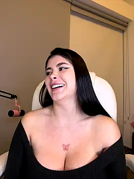 misslollipop04 online show from December 5, 2025, 2:09 am