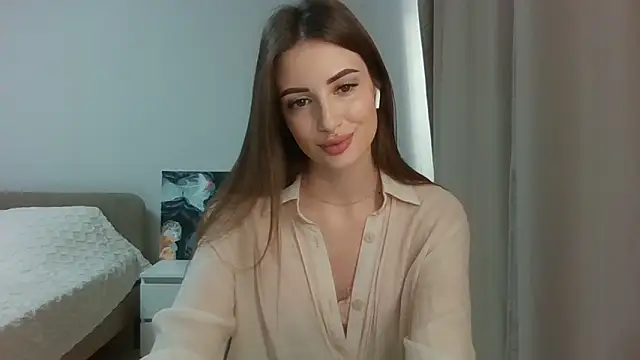 Snapshot of Jule_Helen chatting on December 7, 2024, 7:27 am Jule Helen online show from December 7, 2024, 7:27 am