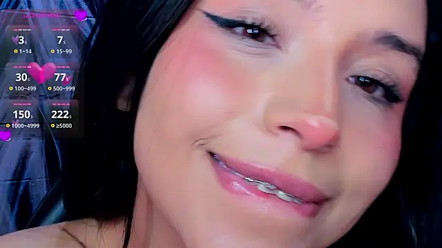 Snapshot of Small_naughty_ chatting on January 18, 2025, 5:15 pm Small naughty online show from January 18, 2025, 5:15 pm