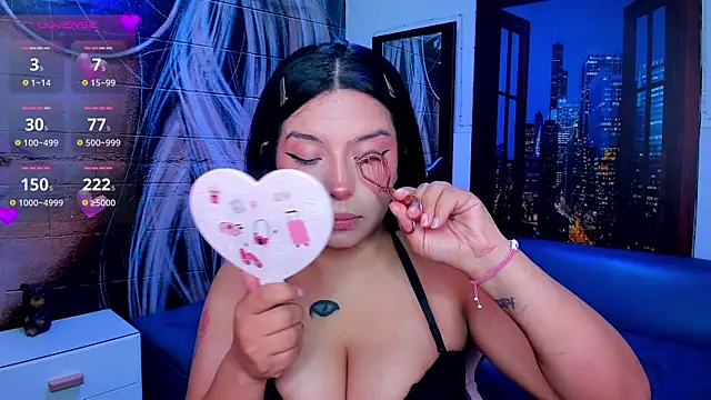 Snapshot of Small_naughty_ chatting on February 6, 2025, 2:15 pm Small naughty online show from February 6, 2025, 2:15 pm