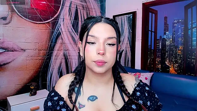 Snapshot of Small_naughty_ chatting on March 1, 2025, 1:07 pm Small naughty online show from March 1, 2025, 1:07 pm