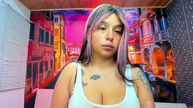 Snapshot of Small_naughty_ chatting on October 21, 2025, 1:34 pm Small naughty online show from October 21, 2025, 1:34 pm