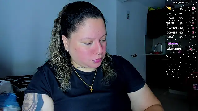 Snapshot of mariana_maze chatting on December 22, 2024, 6:48 pm mariana maze online show from December 22, 2024, 6:48 pm