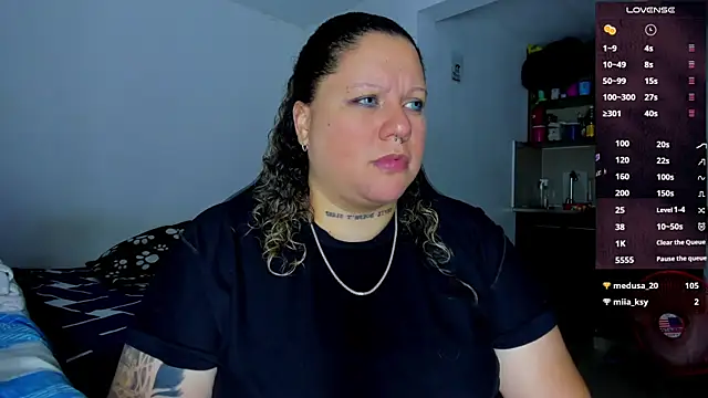 Snapshot of mariana_maze chatting on January 26, 2025, 7:21 am mariana maze online show from January 26, 2025, 7:21 am