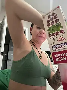 ellie ssexy online show from December 21, 2024, 4:52 am