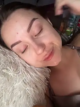 ellie ssexy online show from September 26, 2025, 4:16 am