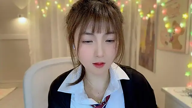 Snapshot of SHUIshui_ chatting on January 24, 2025, 4:06 pm SHUIshui online show from January 24, 2025, 4:06 pm