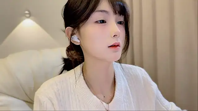 Snapshot of SHUIshui_ chatting on December 5, 2025, 1:31 pm SHUIshui online show from December 5, 2025, 1:31 pm