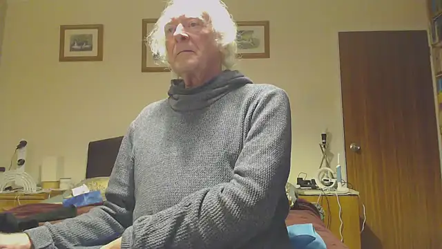 Snapshot of WaverlyKernow chatting on January 4, 2025, 9:20 pm WaverlyKernow online show from January 4, 2025, 9:20 pm