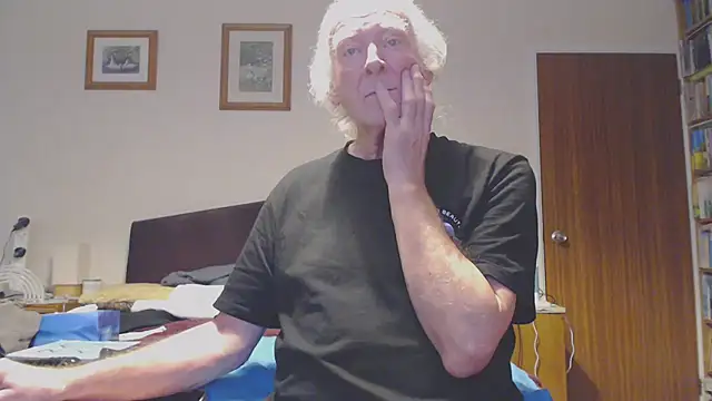 Snapshot of WaverlyKernow chatting on January 10, 2025, 11:11 am WaverlyKernow online show from January 10, 2025, 11:11 am