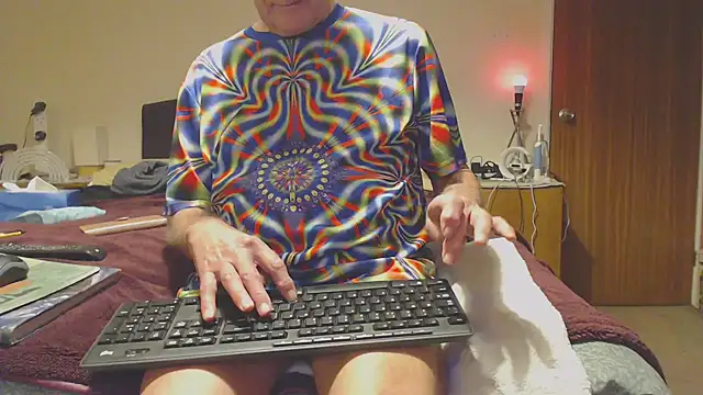 Snapshot of WaverlyKernow chatting on January 17, 2025, 5:08 pm WaverlyKernow online show from January 17, 2025, 5:08 pm