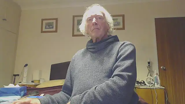 Snapshot of WaverlyKernow chatting on January 27, 2025, 8:07 am WaverlyKernow online show from January 27, 2025, 8:07 am