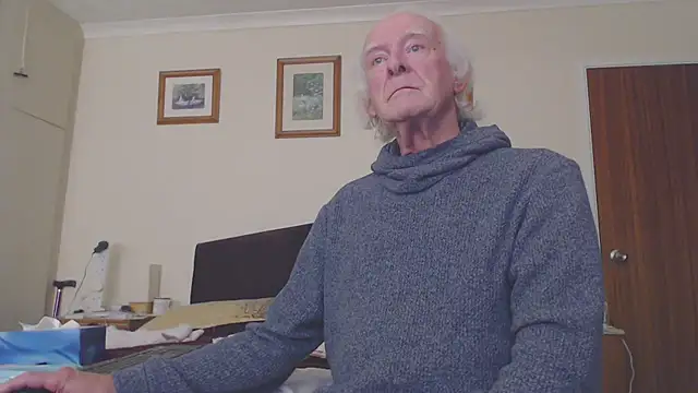 Snapshot of WaverlyKernow chatting on January 27, 2025, 11:22 am WaverlyKernow online show from January 27, 2025, 11:22 am