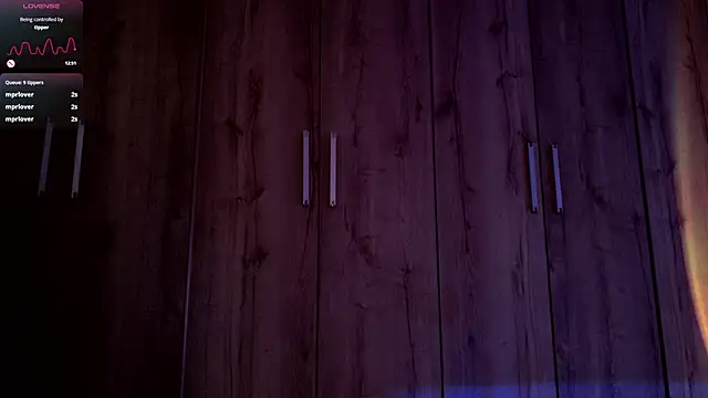 were-Naughty online show from March 7, 2025, 7:49 pm