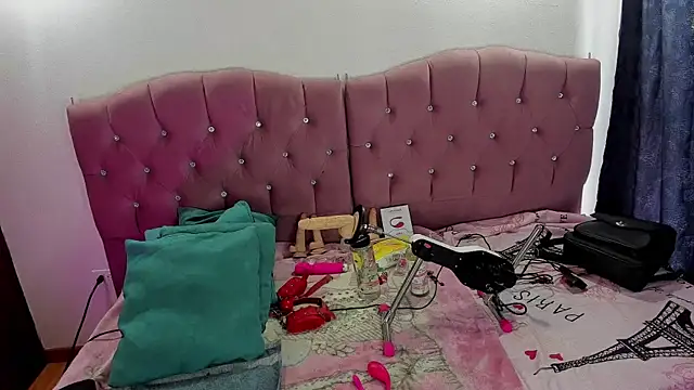 Snapshot of neeko_princes chatting on October 22, 2025, 12:05 pm neeko princes online show from October 22, 2025, 12:05 pm