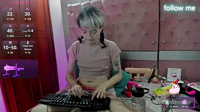 Snapshot of neeko_princes chatting on November 14, 2025, 12:15 pm neeko princes online show from November 14, 2025, 12:15 pm