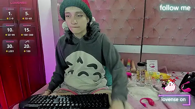 Snapshot of neeko_princes chatting on December 2, 2025, 11:59 am neeko princes online show from December 2, 2025, 11:59 am