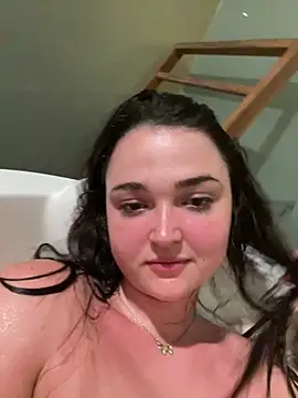 chunliklk online show from January 9, 2025, 1:35 pm