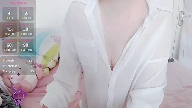 Snapshot of zhenzhen521 chatting on January 2, 2025, 3:58 am zhenzhen521 online show from January 2, 2025, 3:58 am