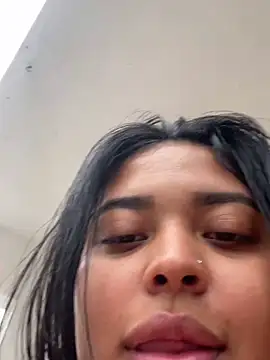 Snapshot of Emily_cooper20 chatting on February 9, 2025, 9:39 pm Emily cooper20 online show from February 9, 2025, 9:39 pm