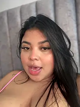 Snapshot of Emily_cooper20 chatting on September 21, 2025, 8:43 pm Emily cooper20 online show from September 21, 2025, 8:43 pm