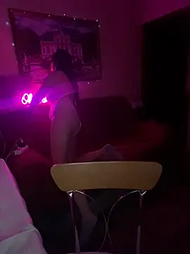 Roxana Bell online show from January 12, 2025, 5:33 pm